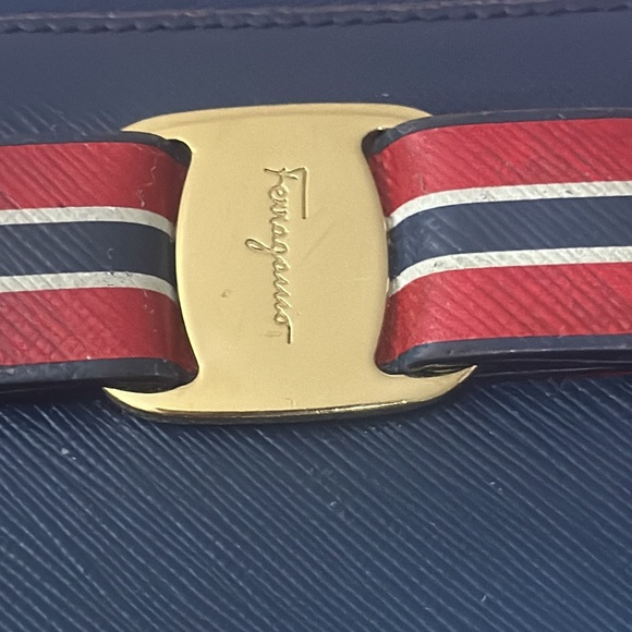 Salvatore Ferragamo Vara Bow Zip Continental Wallet - Picture 2 of 6